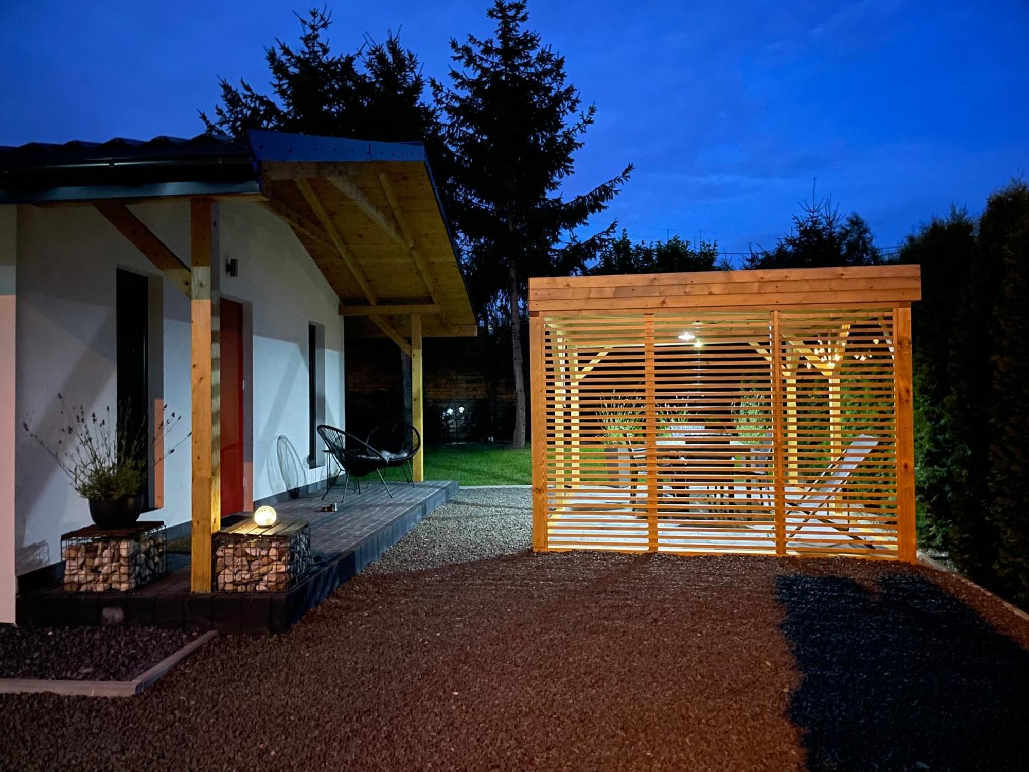 Reddoor Zator Lake Houses Exterior photo